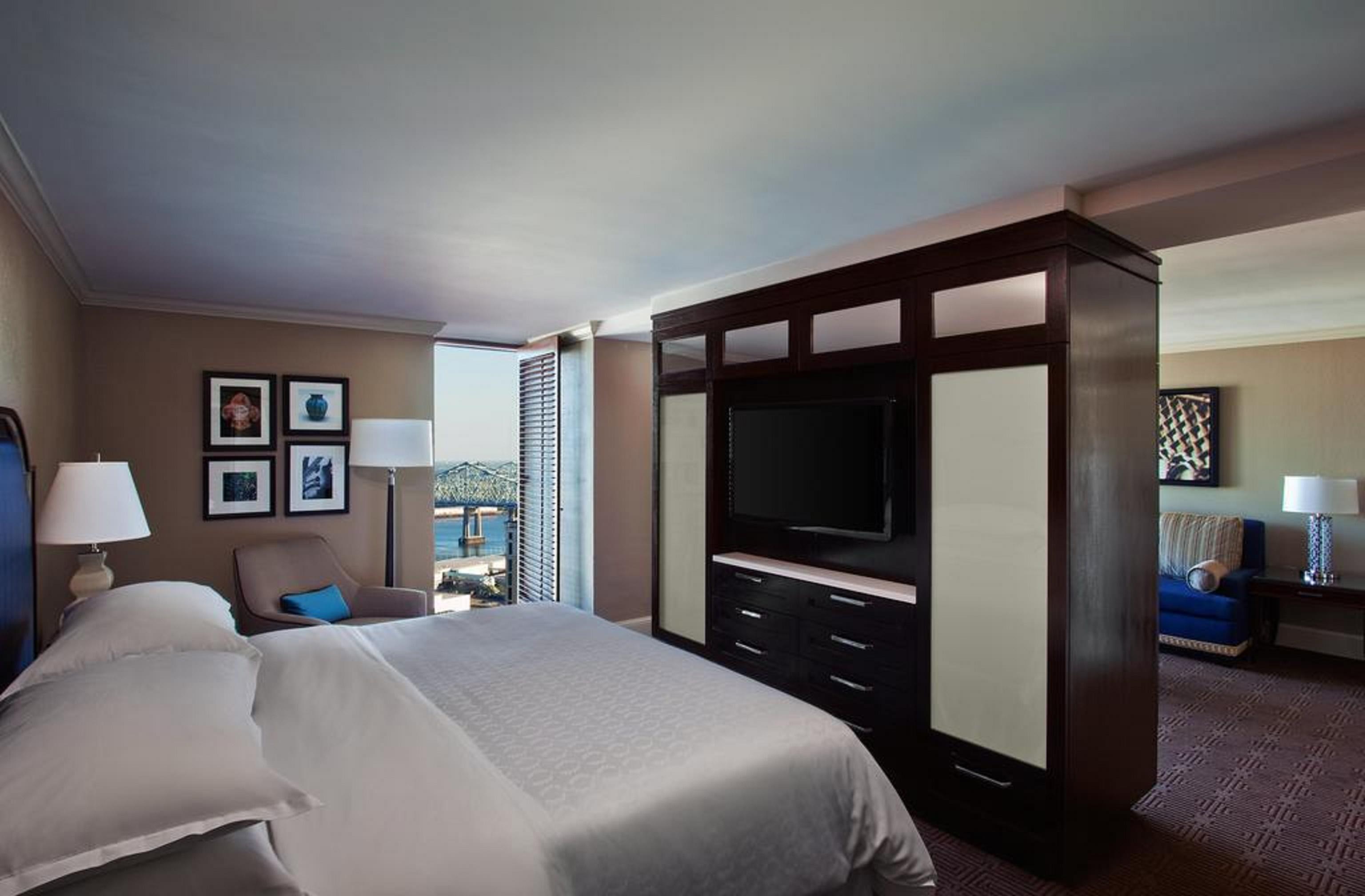 Sheraton New Orleans Hotel Exterior photo